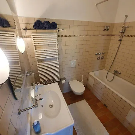 Schloss - Parkblick * Lelkendorf