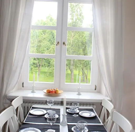 Schloss - Parkblick * Lelkendorf